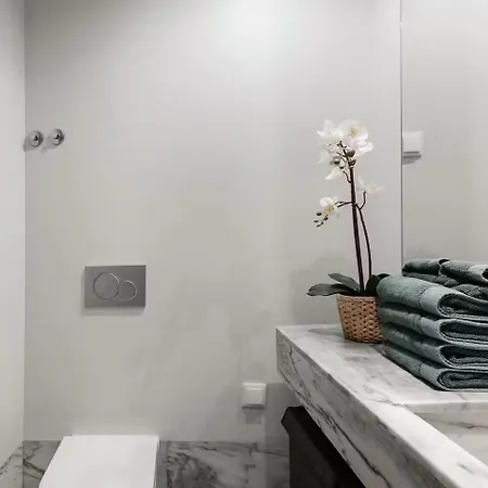 Apartament Alfama Premium By Hosty