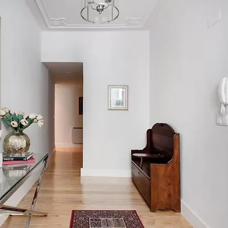 Apartament Alfama Premium By Hosty